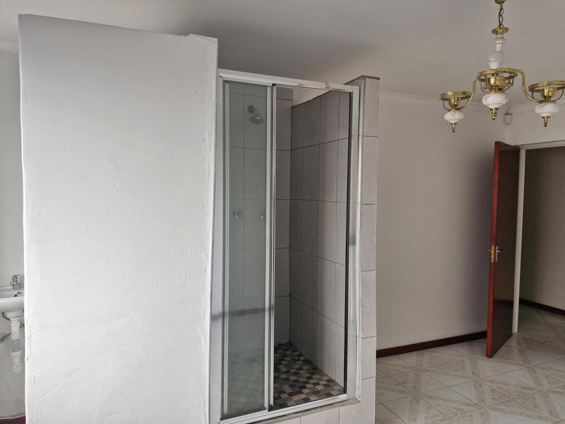 6 Bedroom Property for Sale in Cravenby Western Cape